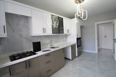 Interior 4