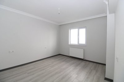 Interior 5