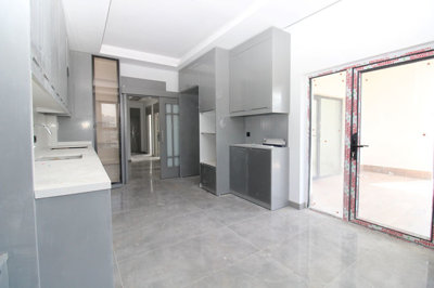 Interior 5