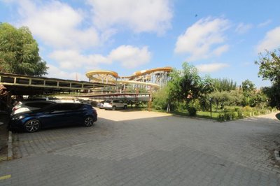 Exterior 10
