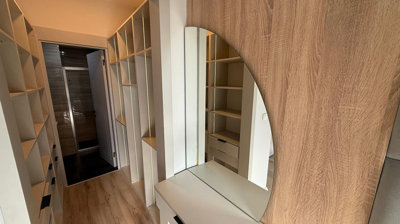 Interior 11