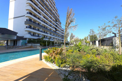 Exterior 8