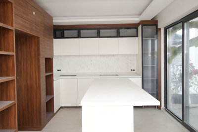 Interior 9