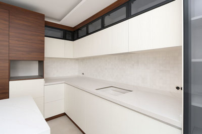 Interior 10