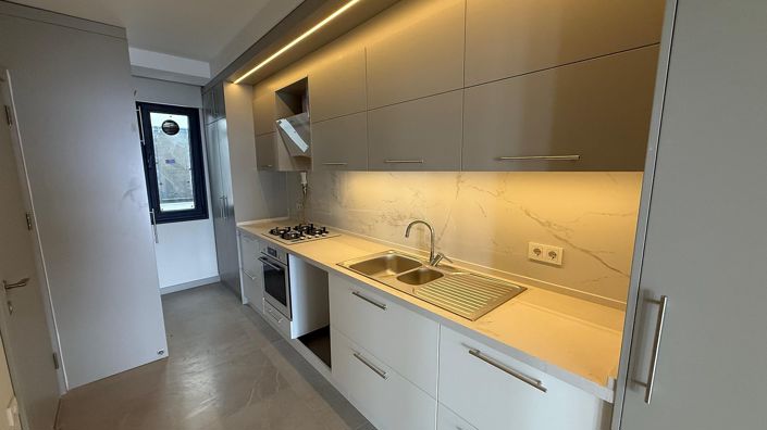 Image No.13-3 Bed Apartment for sale