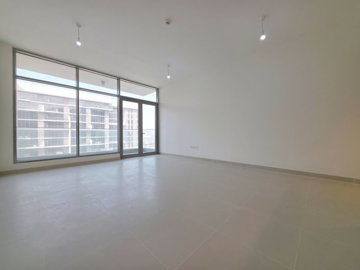 Interior 4