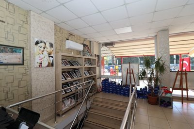 Interior 5