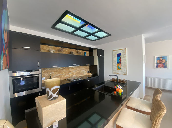 Image No.24-2 Bed Apartment for sale