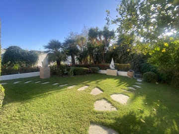 Exterior 15