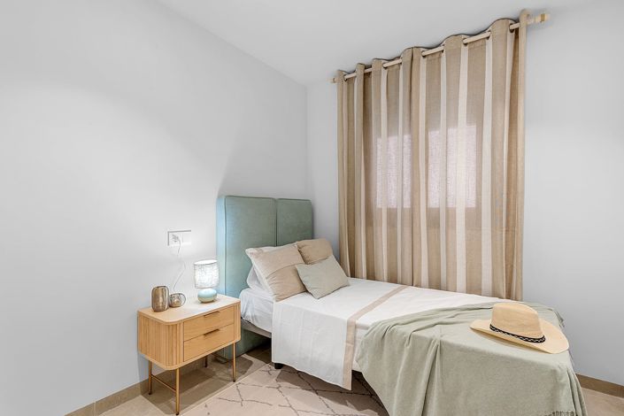 Image No.19-3 Bed Apartment for sale