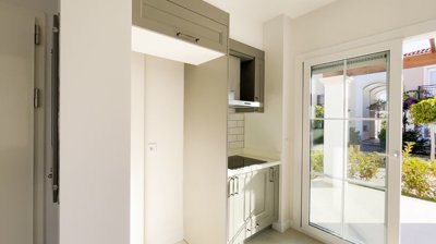 Interior 7