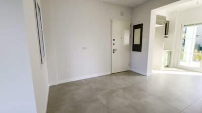 Interior 5