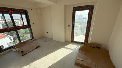 Interior 6