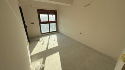 Interior 7