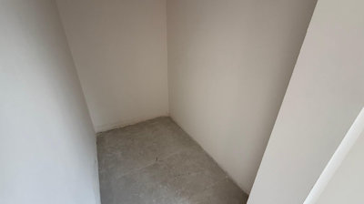 Interior 9
