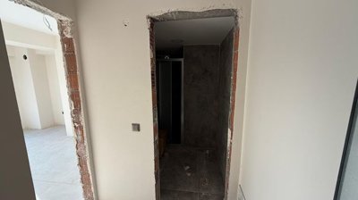 Interior 11