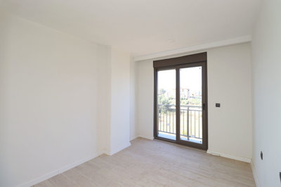 Interior 4