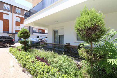 Exterior 6