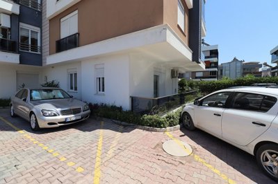 Exterior 8
