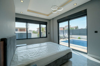 Interior 7