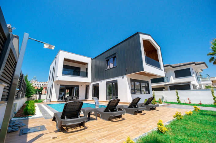 Image No.2-4 Bed House/Villa for sale