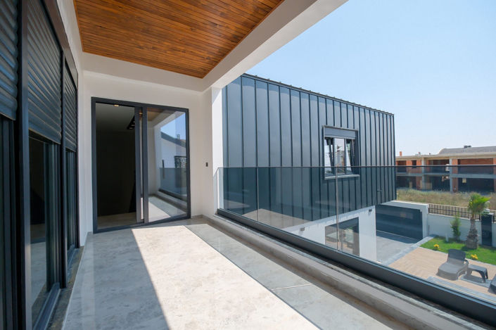 Image No.5-4 Bed House/Villa for sale