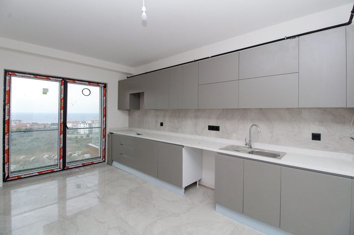 Image No.24-3 Bed Apartment for sale