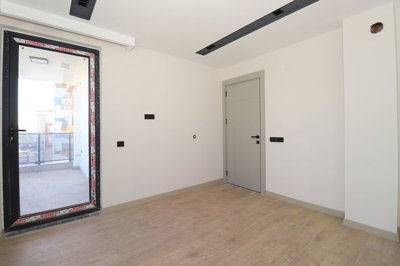 Interior 7