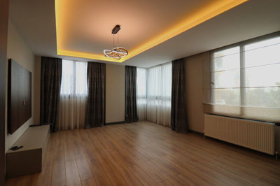 Interior 4