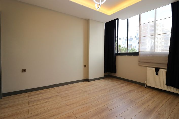 Image No.14-2 Bed Apartment for sale