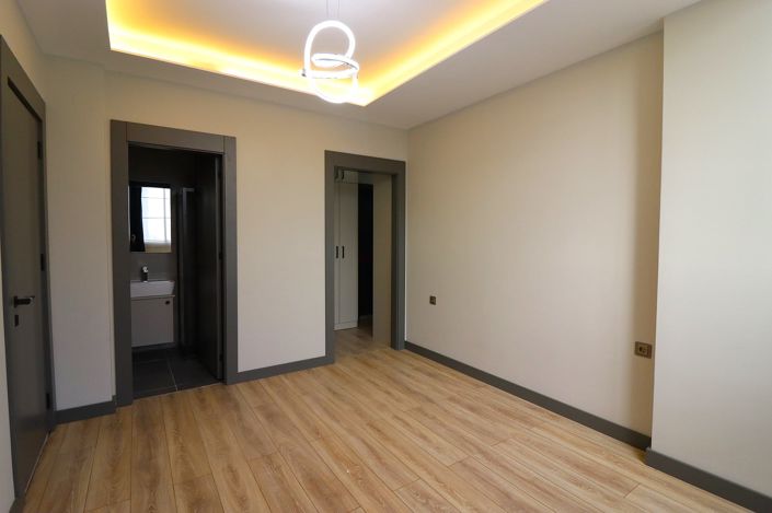 Image No.16-2 Bed Apartment for sale