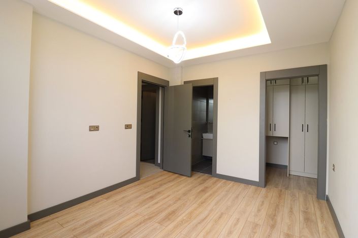 Image No.17-2 Bed Apartment for sale