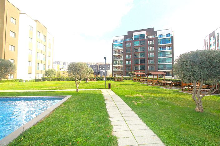 Image No.10-4 Bed Apartment for sale