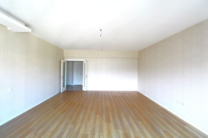 Image No.17-4 Bed Apartment for sale