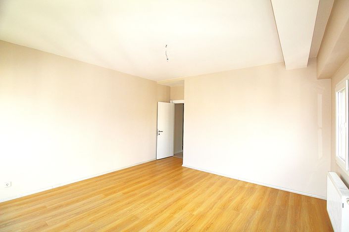 Image No.29-4 Bed Apartment for sale