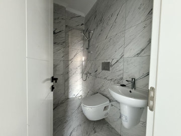 Interior 7