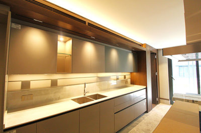 Interior 6