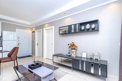 Interior 4