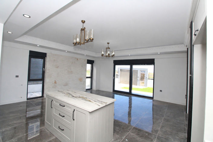 Image No.13-5 Bed House/Villa for sale