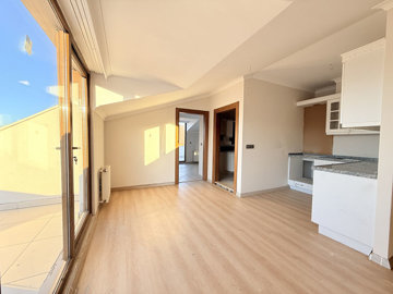 Interior 7