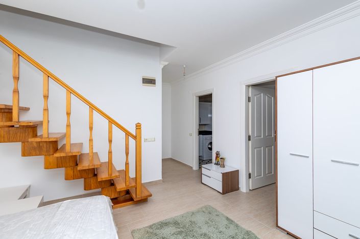 Image No.18-3 Bed Apartment for sale