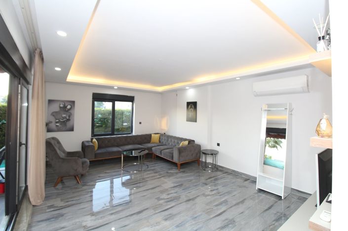 Image No.13-4 Bed House/Villa for sale