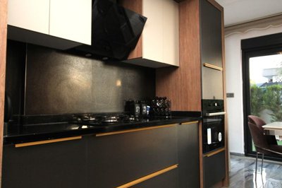 Interior 4