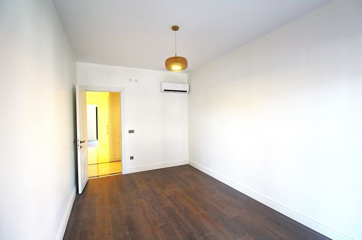Image No.24-Appartement de 4 chambres à vendre à Basaksehir