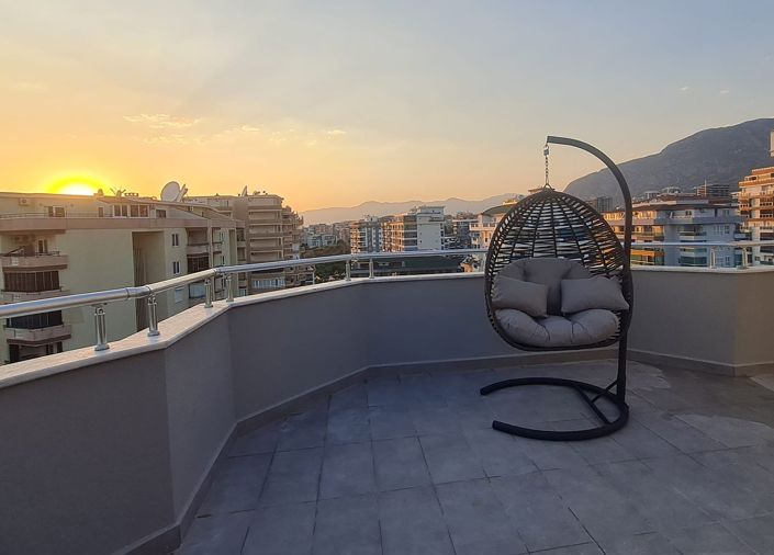Image No.19-4 Bed Apartment for sale