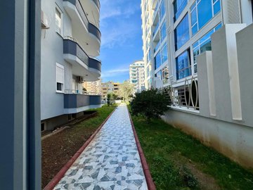 Exterior 3
