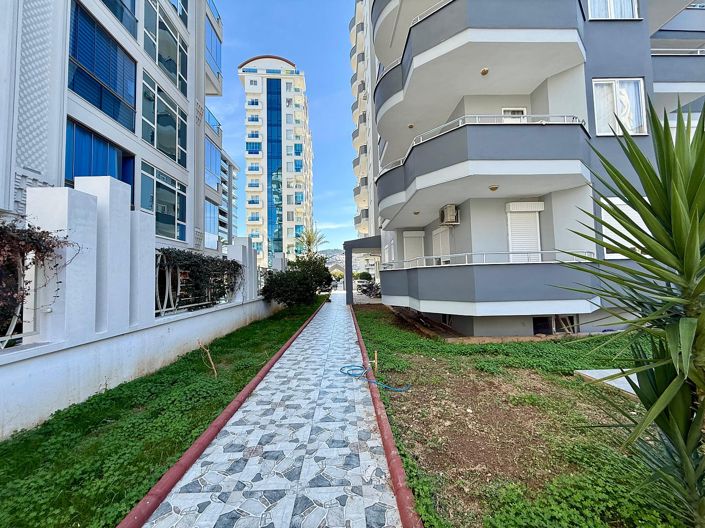 Image No.4-4 Bed Apartment for sale