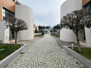 Exterior 15