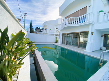 Exterior 4