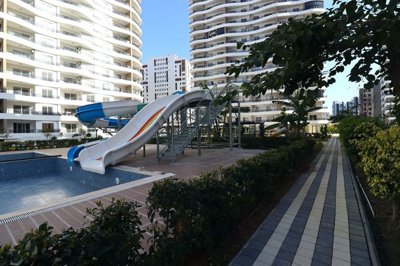 Exterior 13